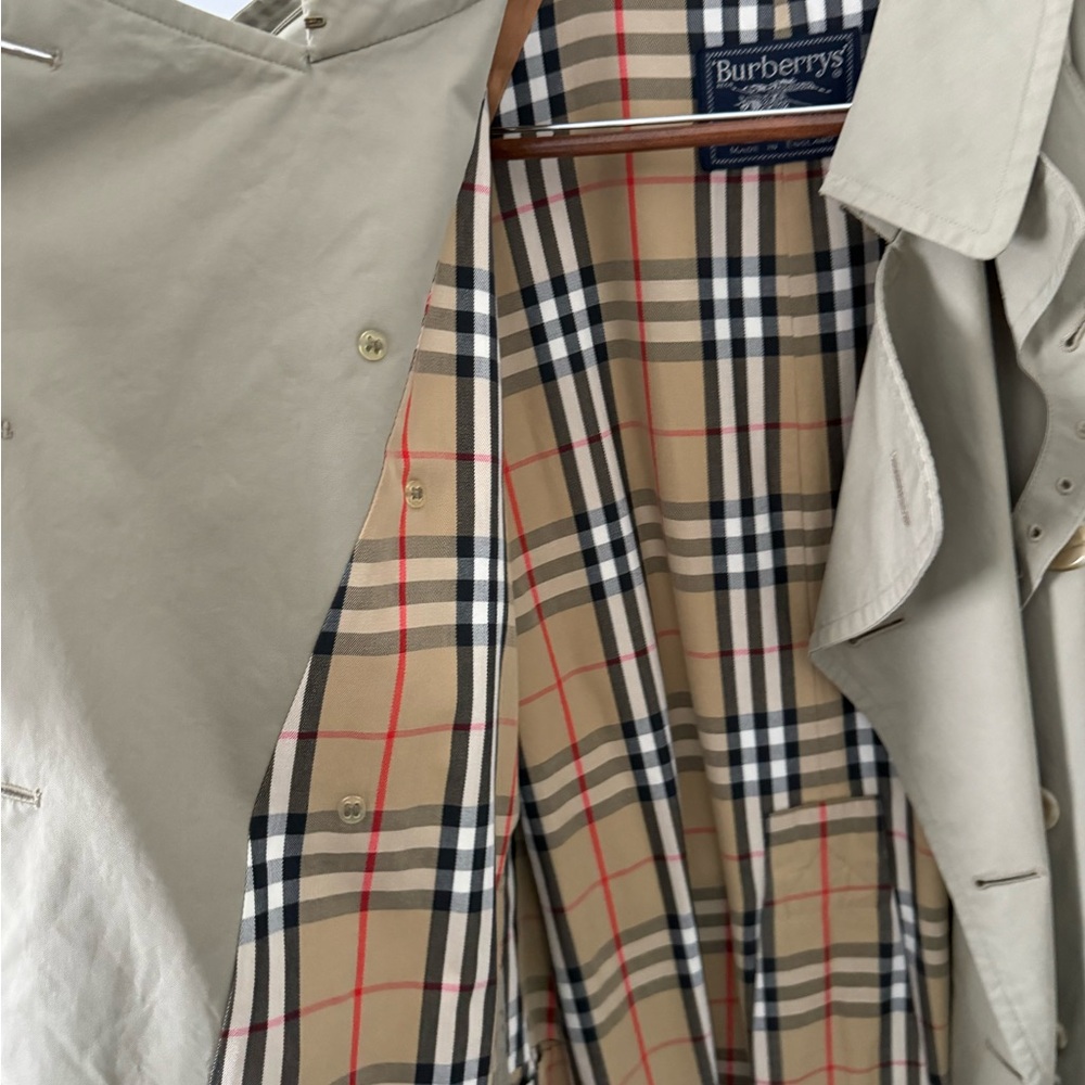 Mens Vintage Burberry’s Trench Coat with Signature Check Lining- size 46Reg US - Picture 13 of 13